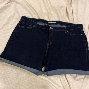 Levi Plus Size Denim Shorts • NWOT